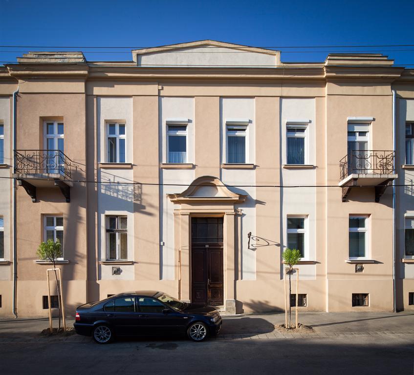 Studio 16 Sopron Luaran gambar