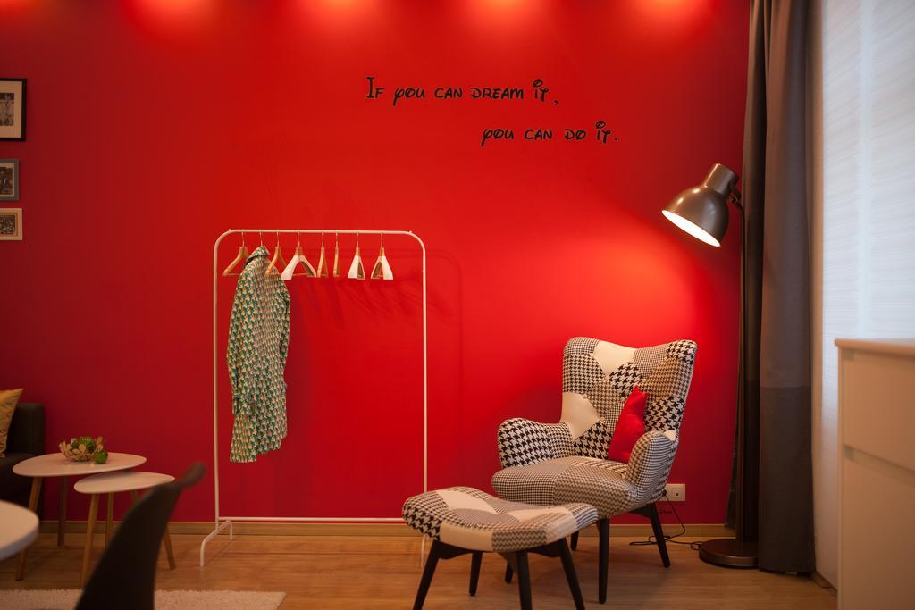 Studio 16 Sopron Luaran gambar