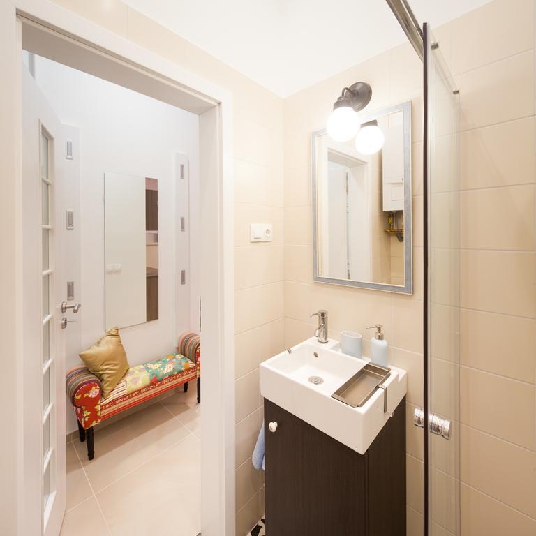 Studio 16 Sopron Luaran gambar